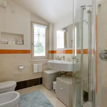 Giare Apartman
